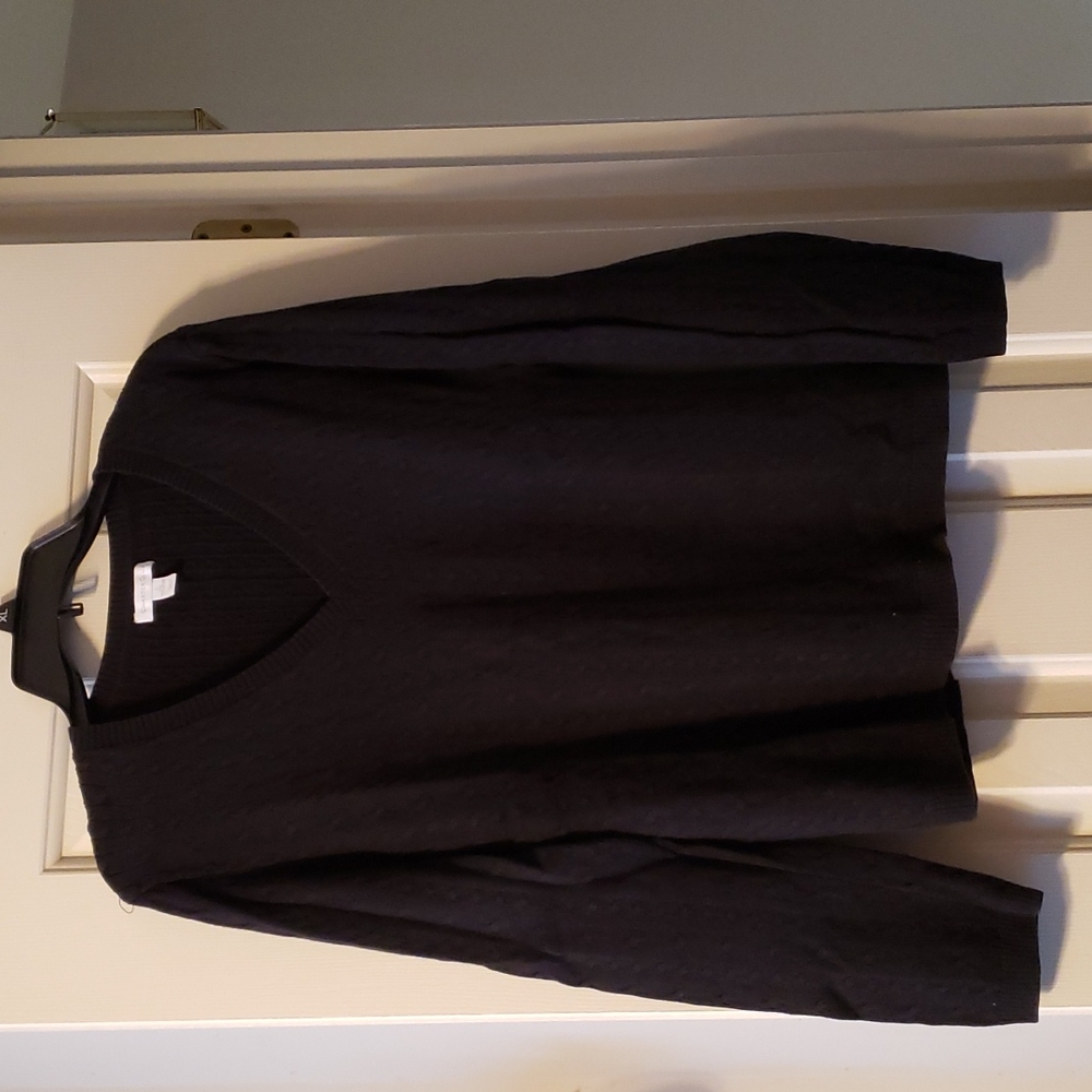 Charter Club V-neck Black Long Sleeve Sweater. Size L.